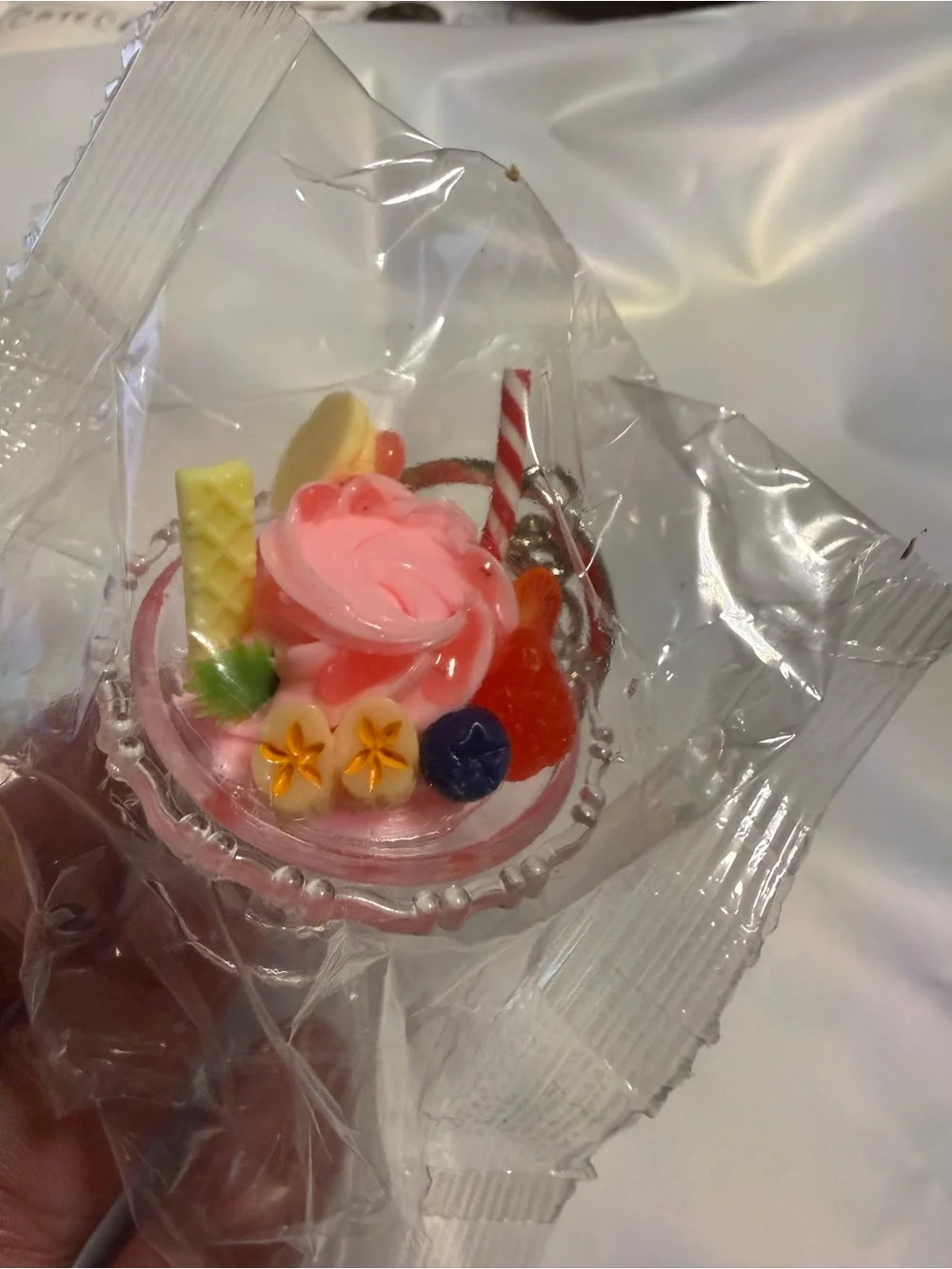 Mini ice cream cup key chain — Pink